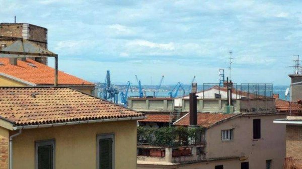 appartamento in vendita ad Ancona in zona Centro Storico