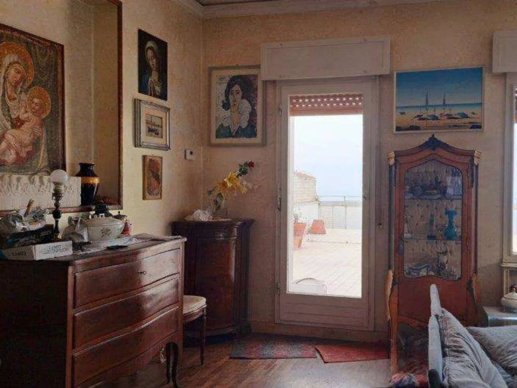 appartamento in vendita ad Ancona in zona Borgo Rodi