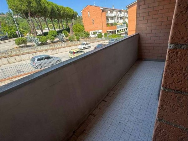 appartamento in vendita ad Ancona in zona Candia