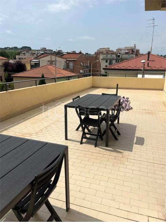 appartamento in vendita ad Ancona in zona Piano San Lazzaro