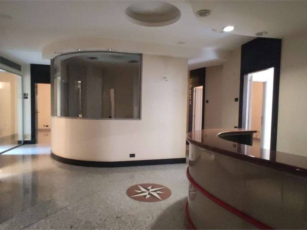ufficio in vendita ad Ancona in zona Centro Storico