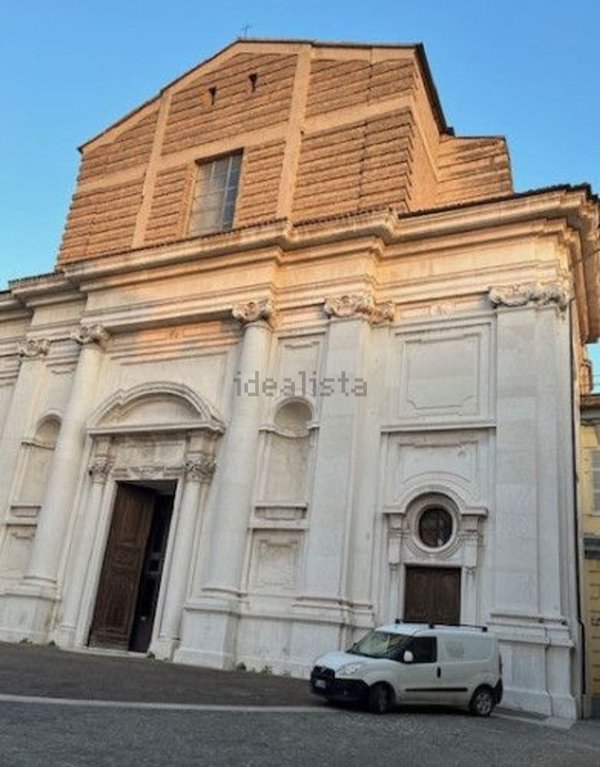 trivano in vendita ad Ancona in zona Centro Storico