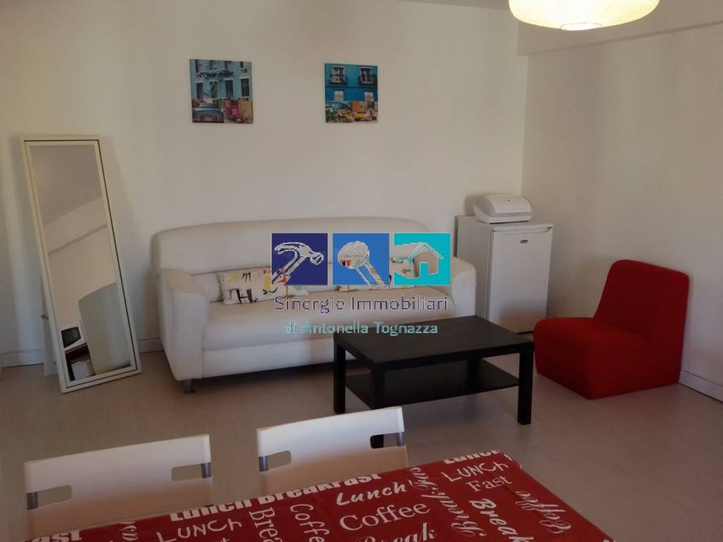 appartamento in vendita ad Ancona in zona Piano San Lazzaro
