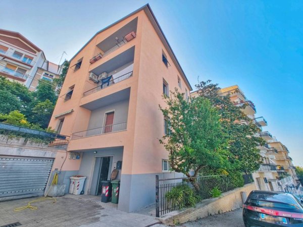 appartamento in vendita ad Ancona in zona Passetto
