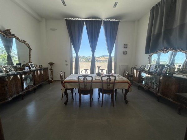 appartamento in vendita ad Ancona in zona Piano San Lazzaro