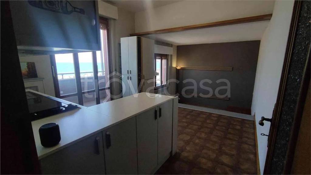 appartamento in vendita ad Ancona in zona Torrette