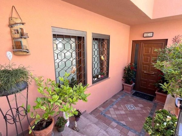 casa indipendente in vendita ad Ancona in zona Pinocchio