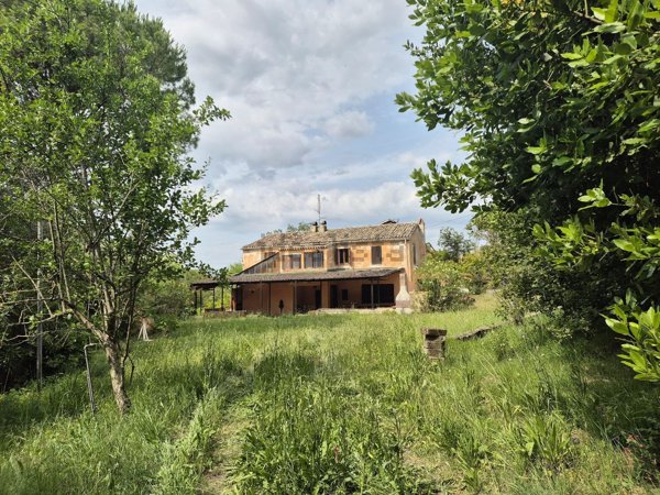 casale in vendita ad Ancona in zona Gallignano