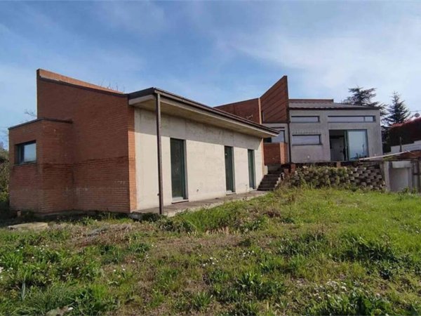 casa indipendente in vendita ad Ancona in zona Casette Di Paterno
