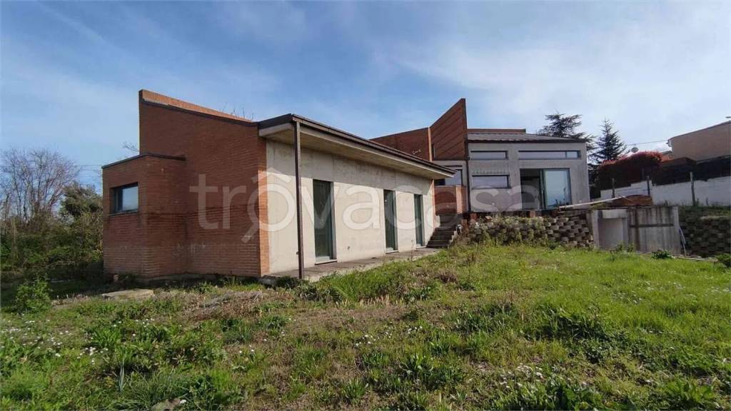 casa indipendente in vendita ad Ancona in zona Casette Di Paterno