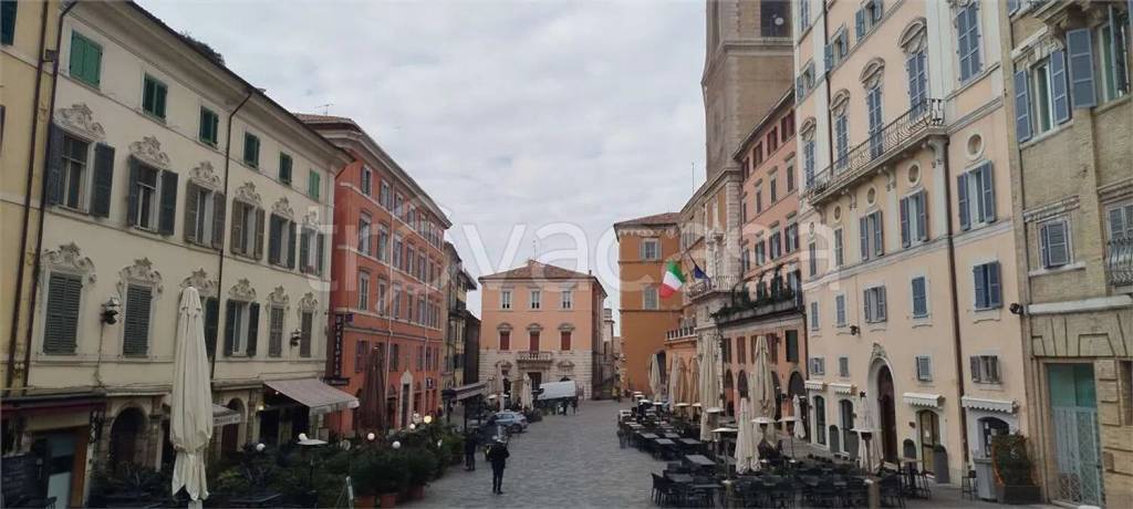 appartamento in vendita ad Ancona in zona Piano San Lazzaro