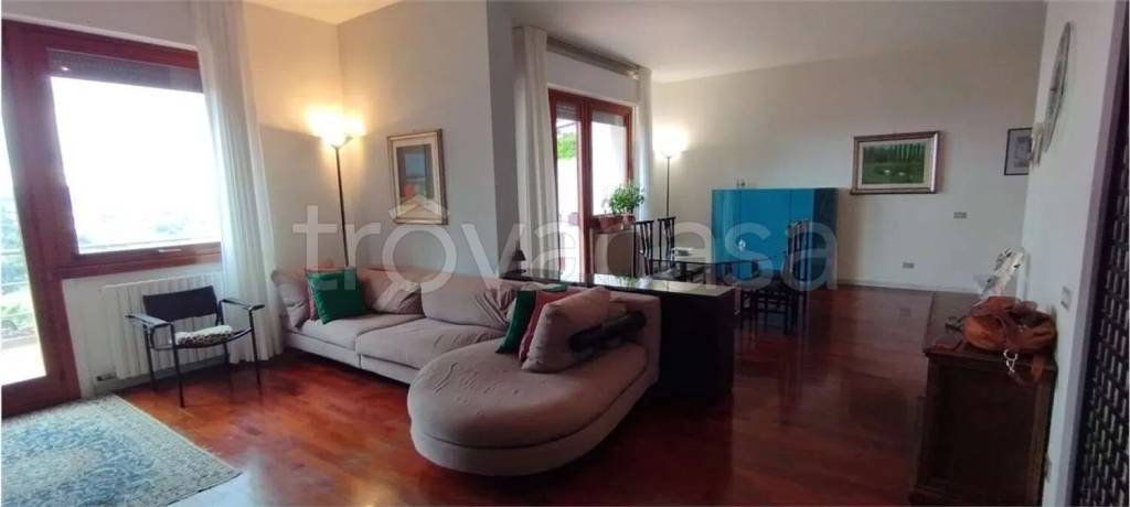 appartamento in vendita ad Ancona in zona Pietra La Croce