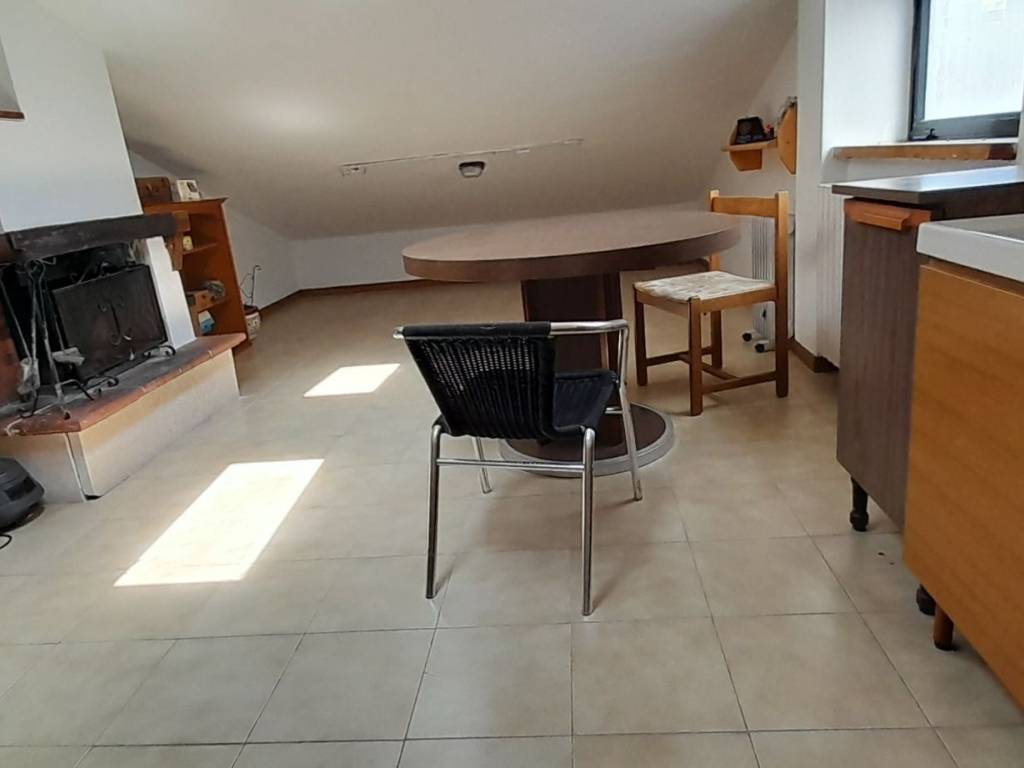 appartamento in vendita ad Ancona in zona Piano San Lazzaro