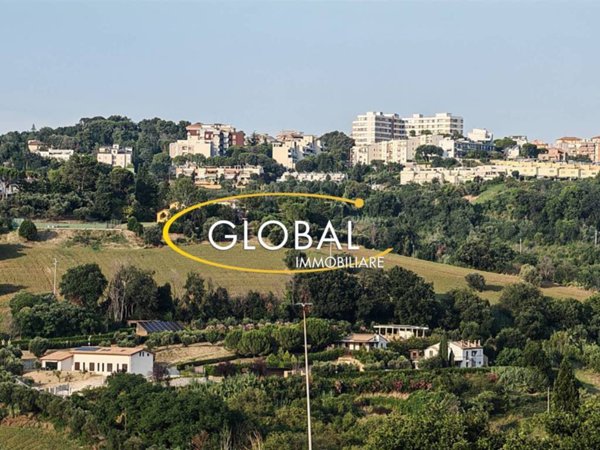 appartamento in vendita ad Ancona in zona Tavernelle