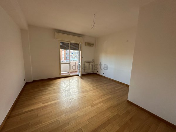 appartamento in vendita ad Ancona in zona Vallemiano