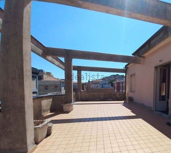 appartamento in vendita ad Ancona in zona Centro Storico