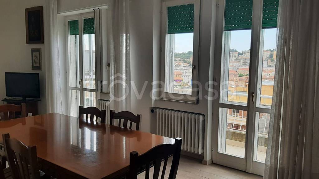 appartamento in vendita ad Ancona in zona Adriatico