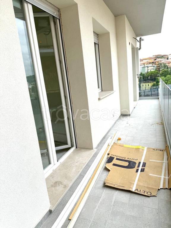appartamento in vendita ad Ancona in zona Vallemiano
