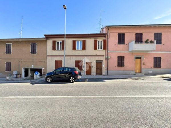 appartamento in vendita ad Ancona in zona Scrima