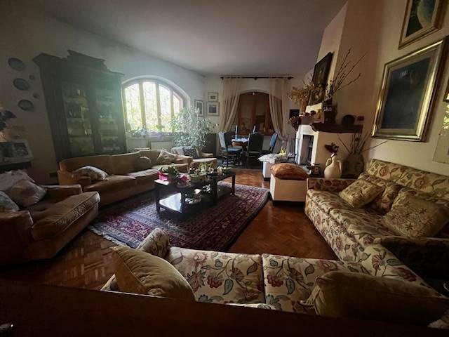 casa indipendente in vendita ad Ancona in zona Gallignano