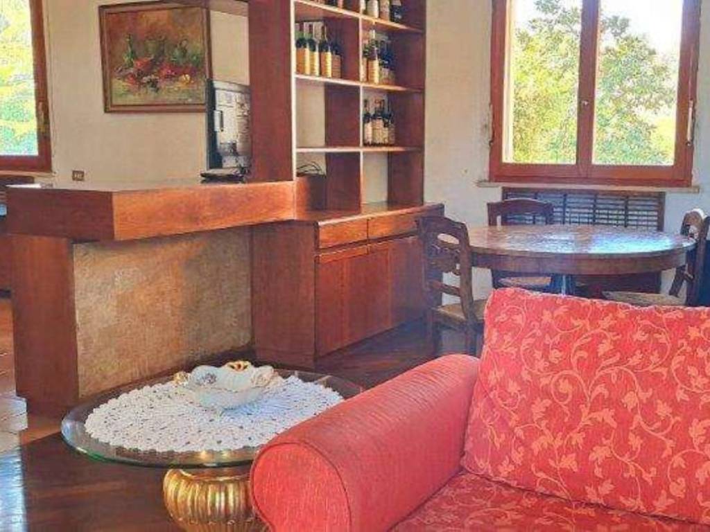 casa indipendente in vendita ad Ancona in zona Candia