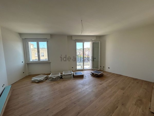 appartamento in vendita ad Ancona in zona Montirozzo