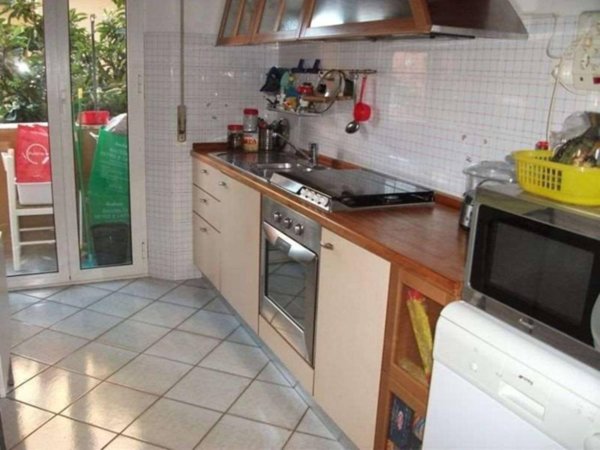 appartamento in vendita ad Ancona in zona Passetto