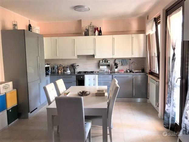 appartamento in vendita ad Ancona in zona Paterno