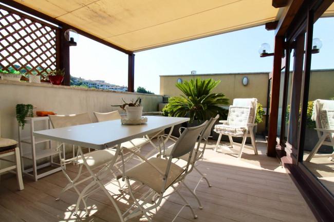 appartamento in vendita ad Ancona in zona Pietra La Croce