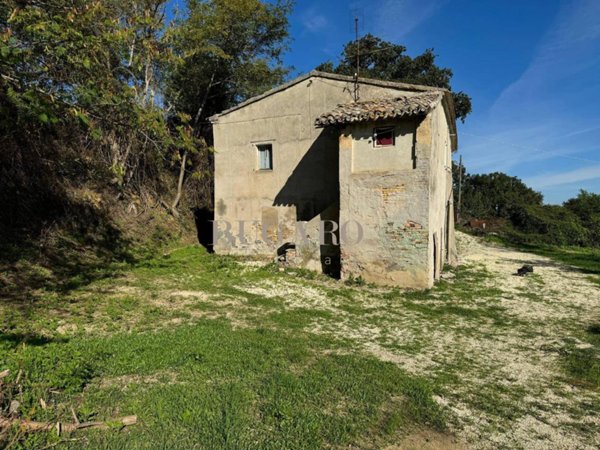appartamento in vendita ad Ancona in zona Paterno