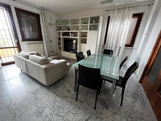 appartamento in vendita ad Ancona in zona Piano San Lazzaro