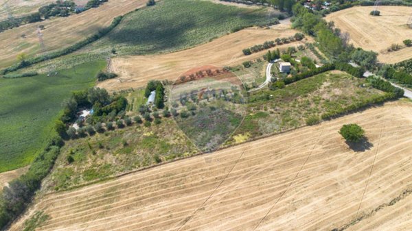 terreno agricolo in vendita ad Ancona in zona Candia