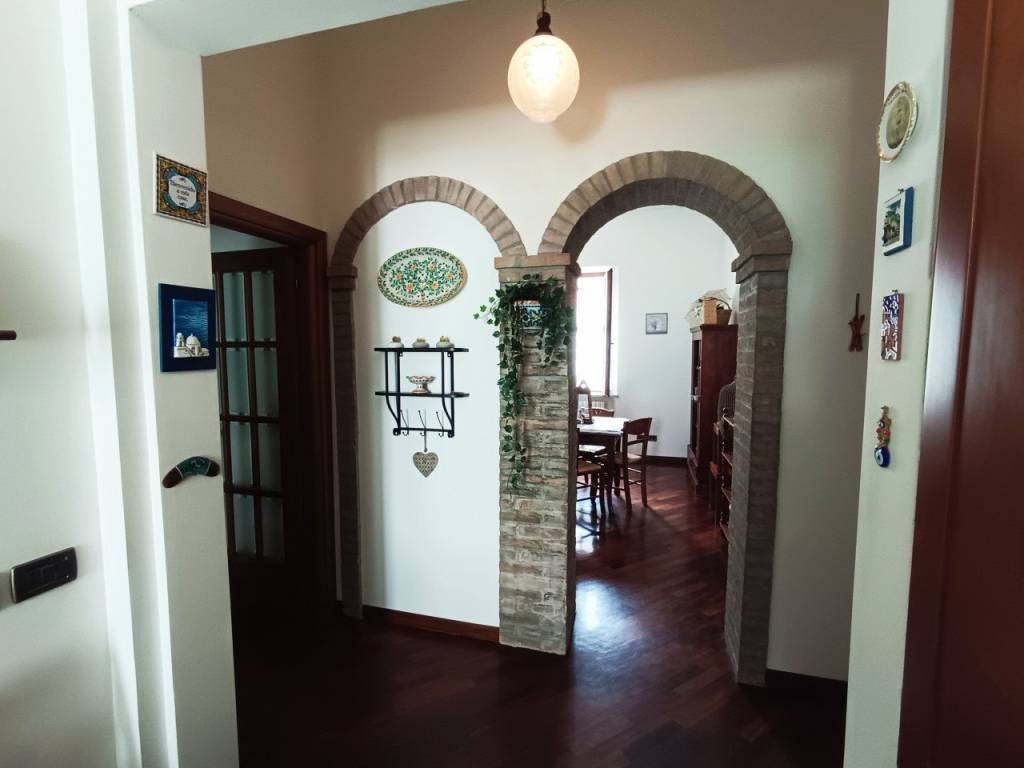 appartamento in vendita ad Ancona in zona Adriatico