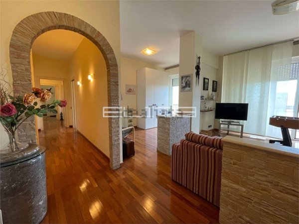 appartamento in vendita ad Ancona in zona Piano San Lazzaro
