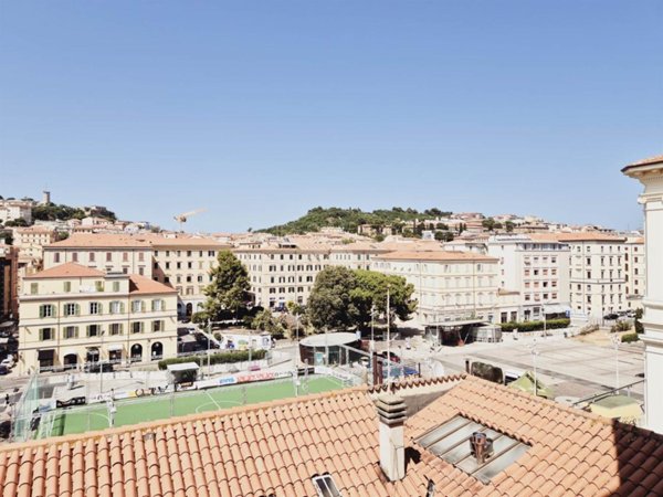 appartamento in vendita ad Ancona in zona Adriatico