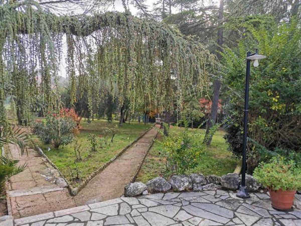 appartamento in vendita ad Ancona in zona Candia