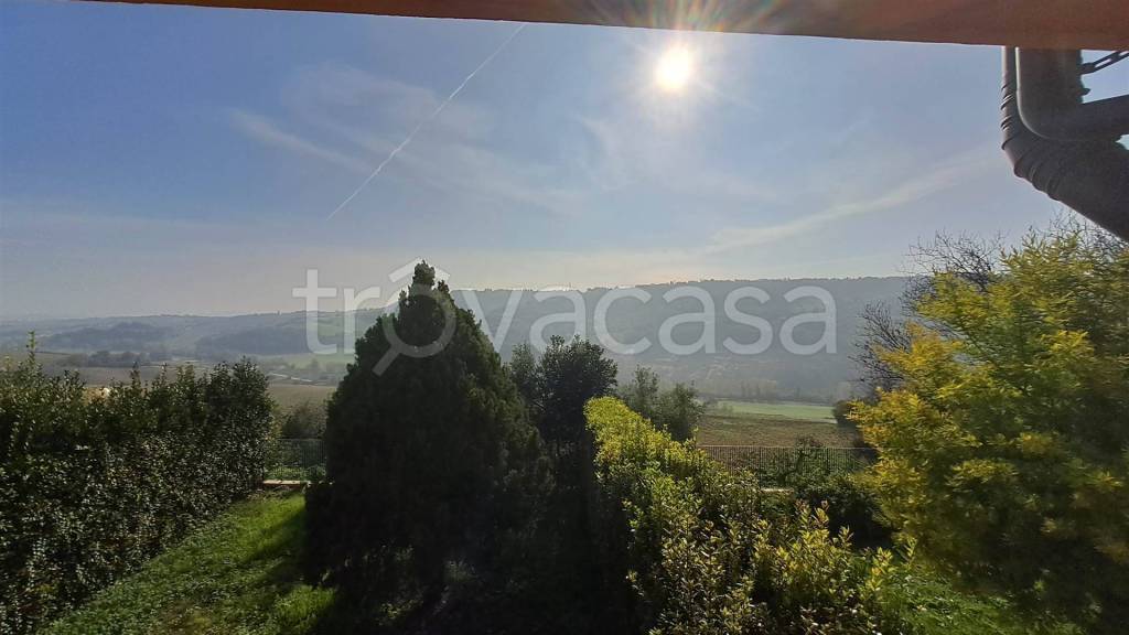 appartamento in vendita ad Ancona in zona Piano San Lazzaro