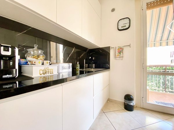 appartamento in vendita ad Ancona in zona Piano San Lazzaro