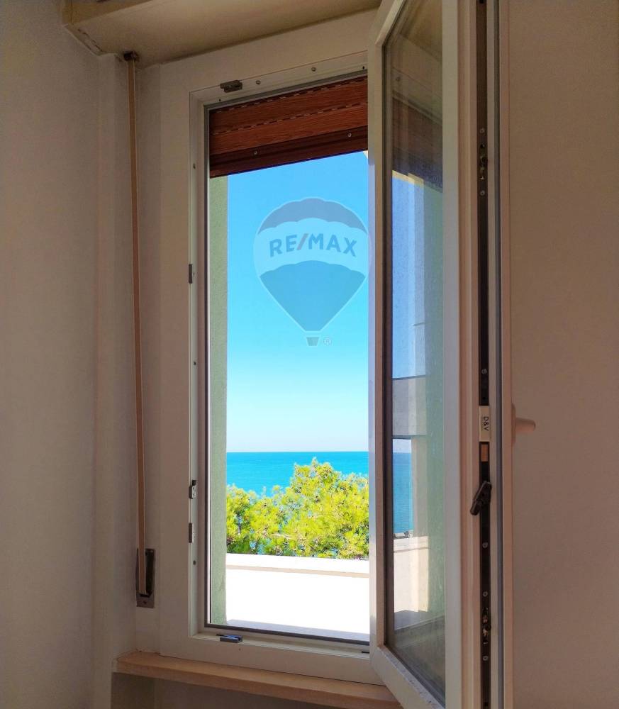 appartamento in vendita ad Ancona in zona Torrette