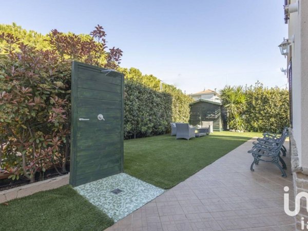 appartamento in vendita ad Ancona in zona Torrette