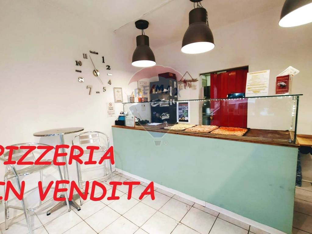 negozio in vendita ad Ancona in zona Tavernelle