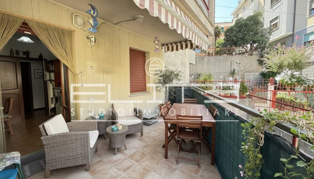 appartamento in vendita ad Ancona in zona Adriatico