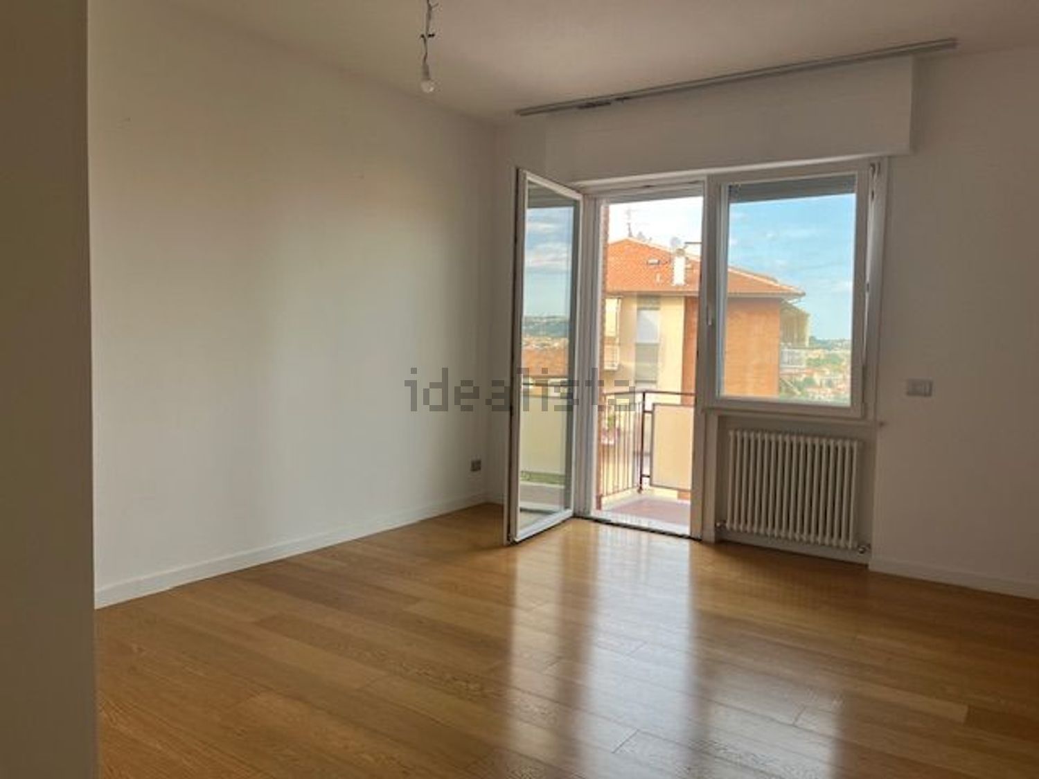 appartamento in vendita ad Ancona in zona Posatora