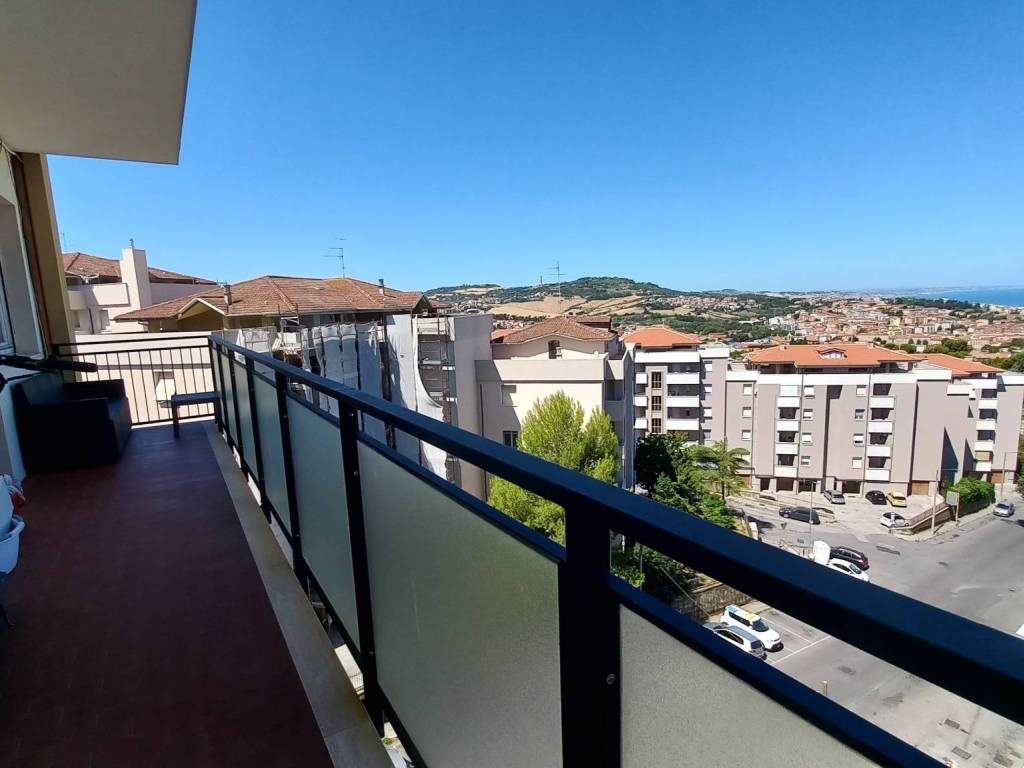 appartamento in vendita ad Ancona in zona Tavernelle