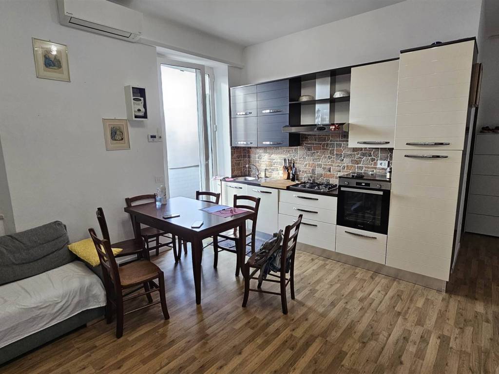appartamento in vendita ad Ancona in zona Piano San Lazzaro