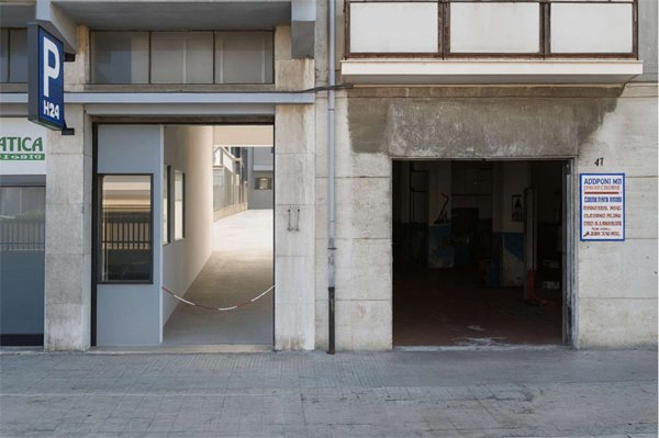 locale commerciale in vendita ad Ancona in zona Piano San Lazzaro