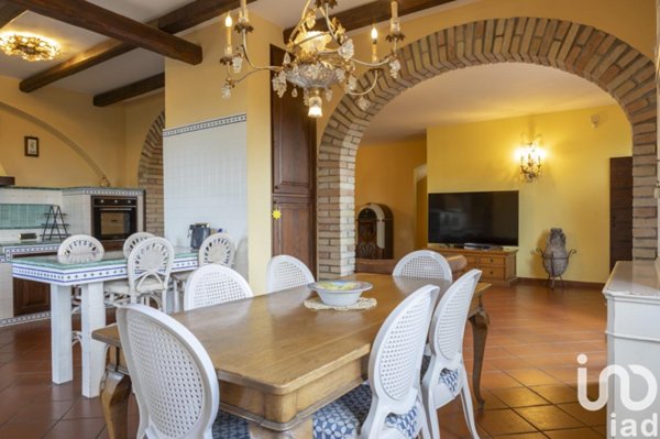 casa indipendente in vendita ad Ancona in zona Gallignano