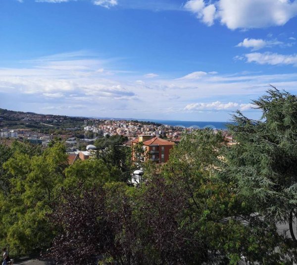 appartamento in vendita ad Ancona in zona Tavernelle
