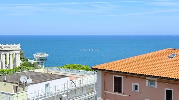 appartamento in vendita ad Ancona in zona Passetto