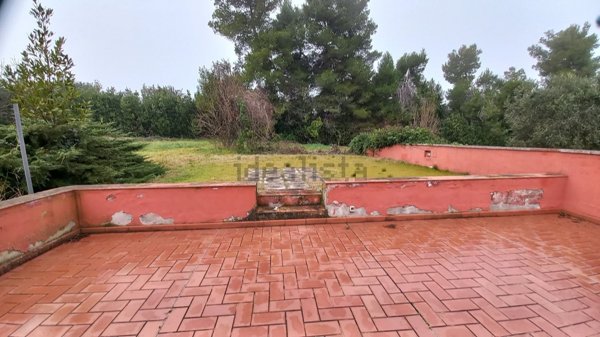 casa indipendente in vendita ad Ancona in zona Piano San Lazzaro